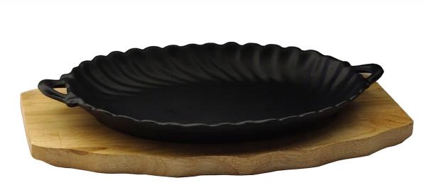 Сковорода овальная на деревянной подставке с ручками 270 х 190 мм